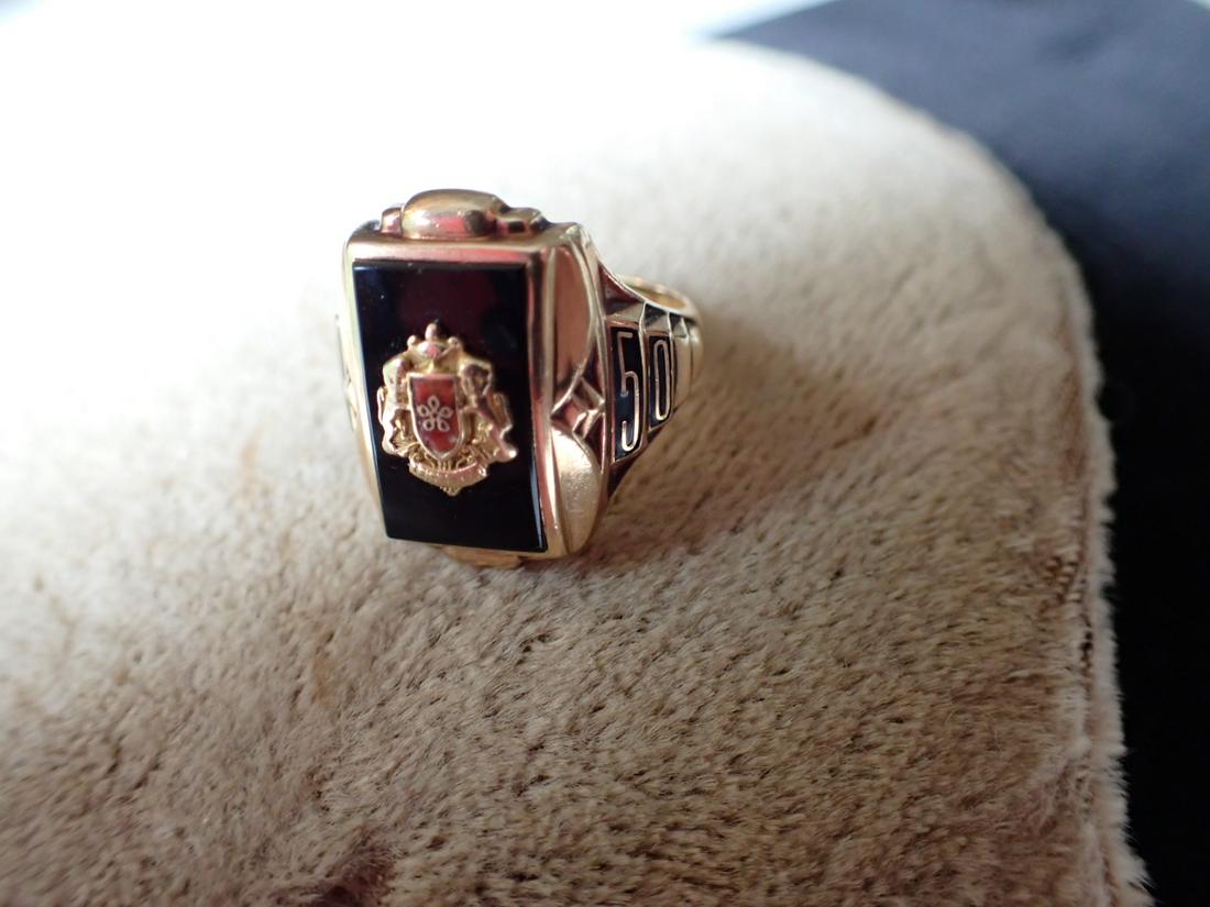 10K & Onyx 10K Leicester School Ring - Size 5 (1 of 3)