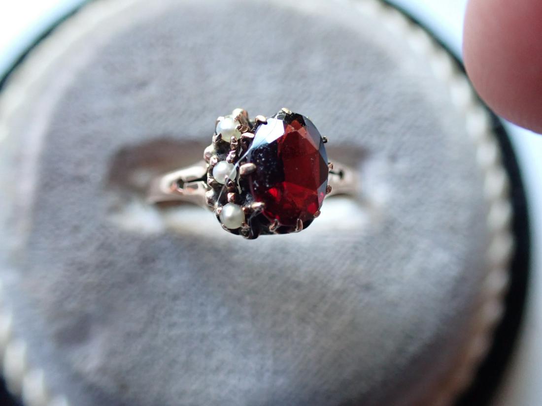 10K Garnet & Seed Pearl Ring Size 7 1/4 (1 of 3)
