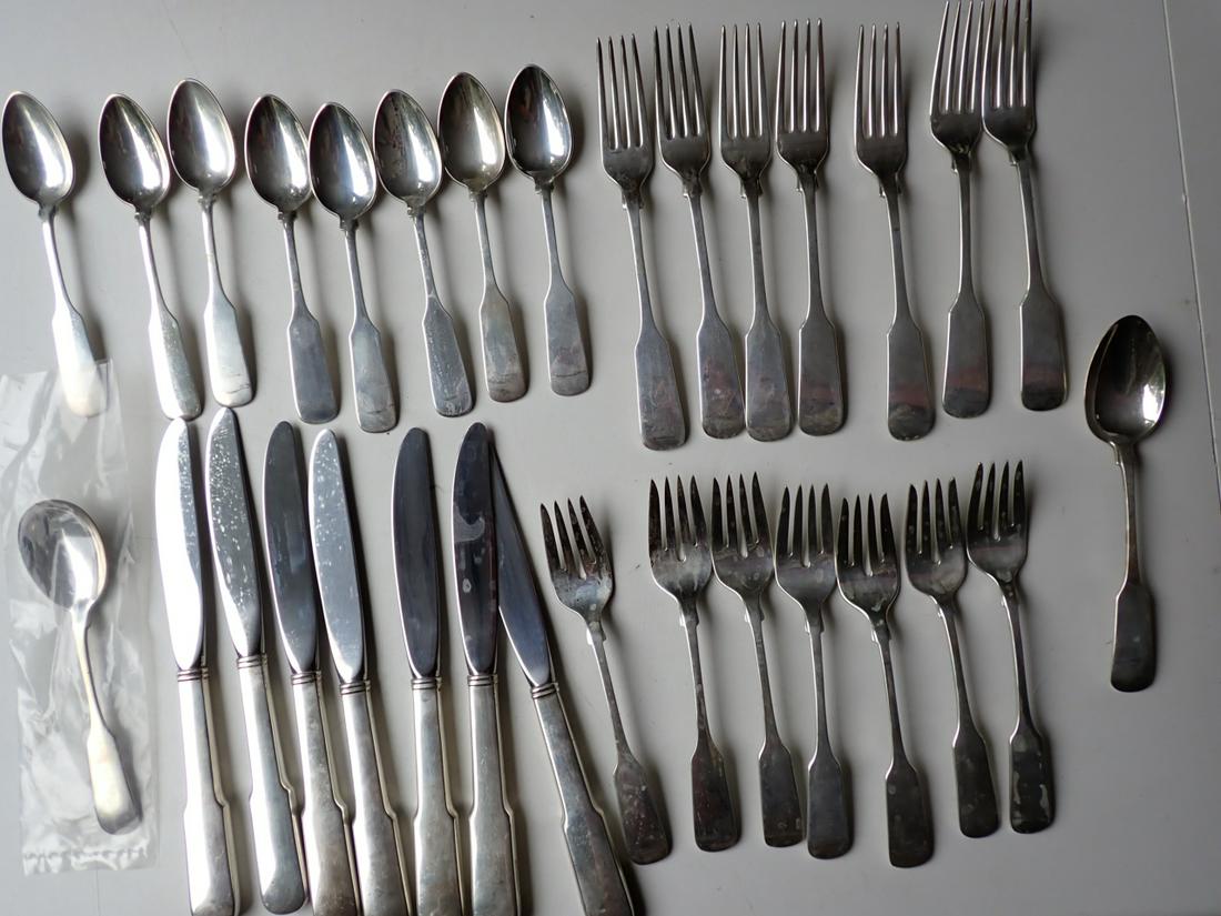 Gorham Sterling Old English 31 Piece Flatware Set (1 of 6)
