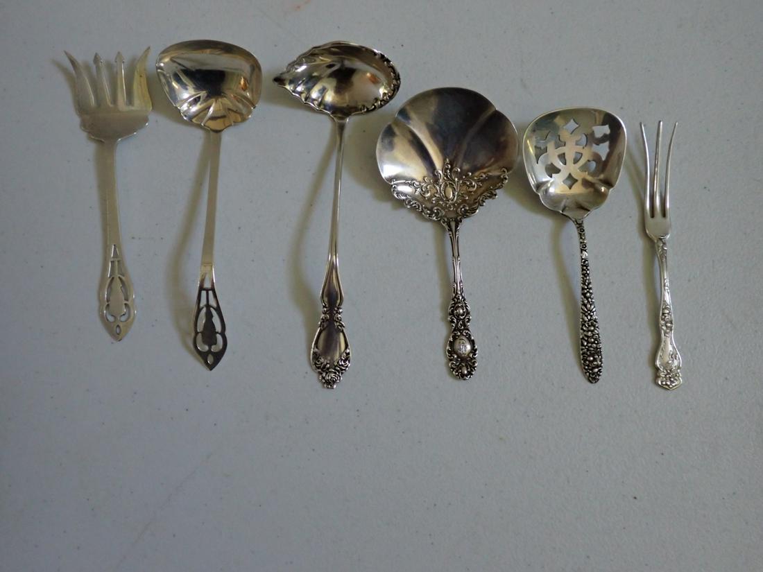 Manchester Sterling, R & W, Pat. 1903 & Other Serving Pieces: 6 Pieces - Appr. 3.7 Troy Ounces. Please see photos for details and condition.