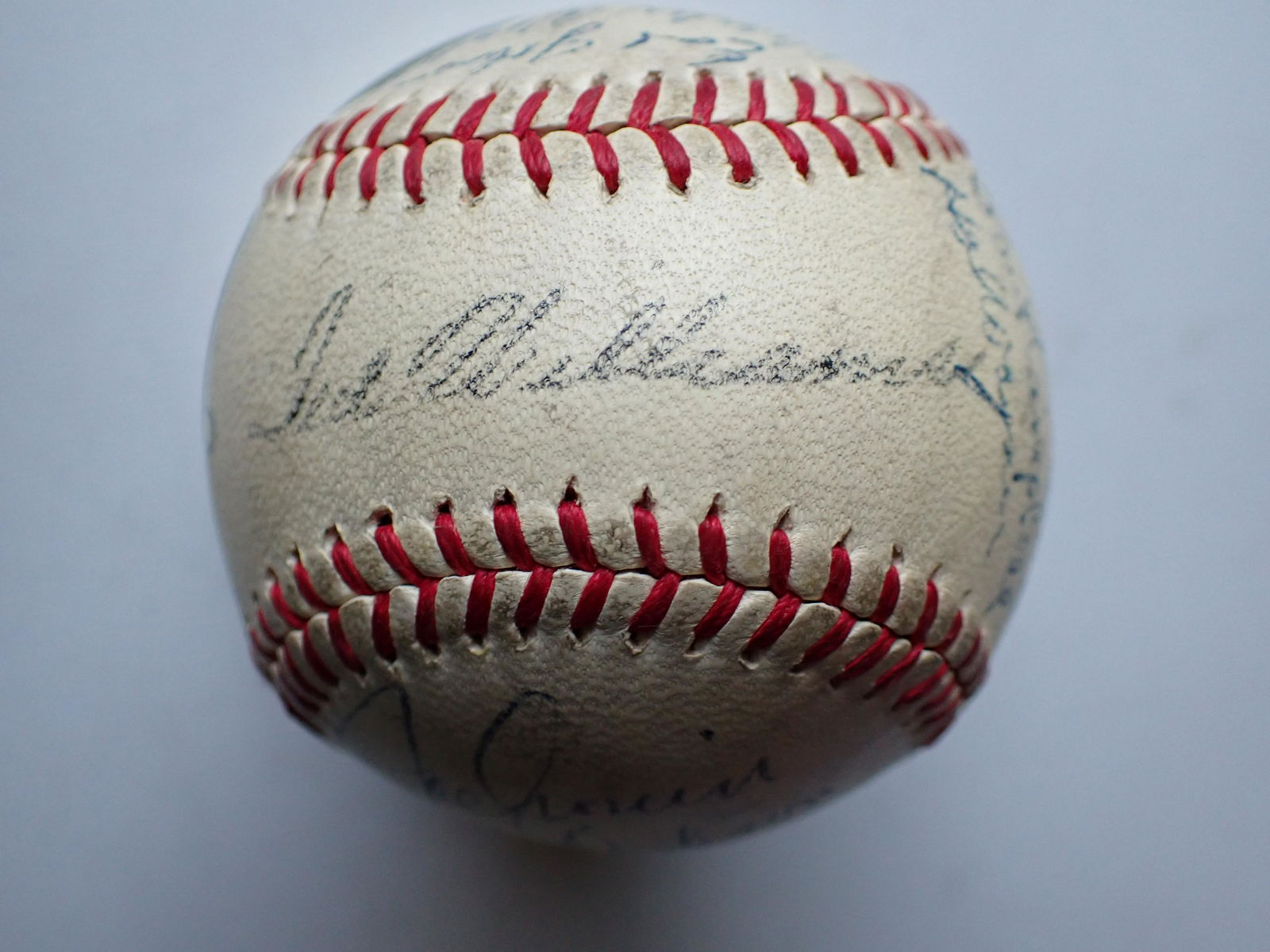 Red Sox Signed Baseball - Ted Williams, Johnny Pesky and Other (1 of 8)