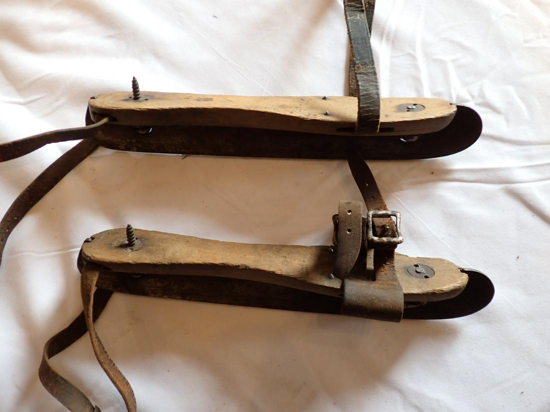 Pair of Samuel Winslow Ice Skates (1 of 5)
