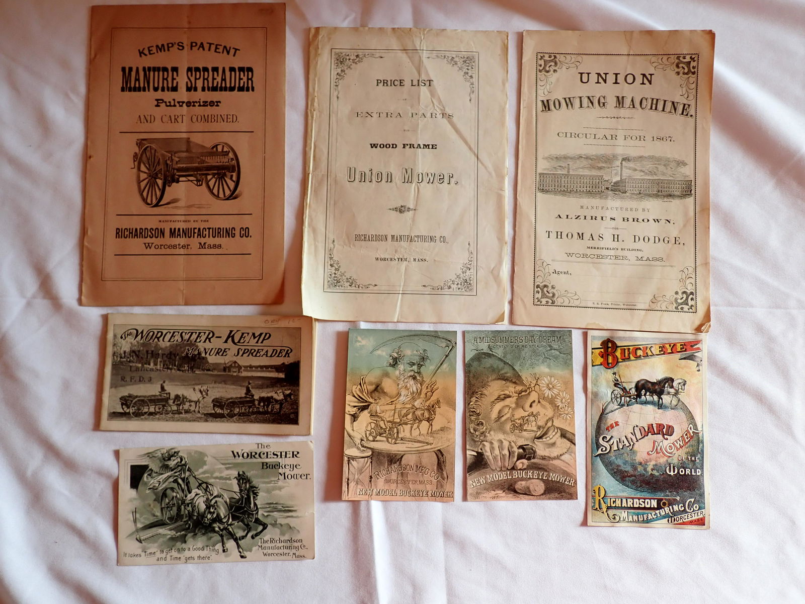 Worcester Manure Spreaders Trade Cards (1 of 13)