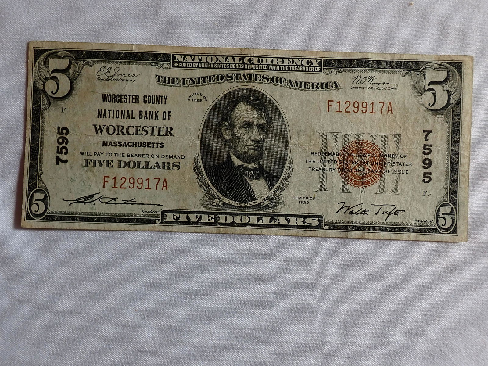 Series 1929 $5 National Bank Note Worcester Charter 7595 (1 of 6)