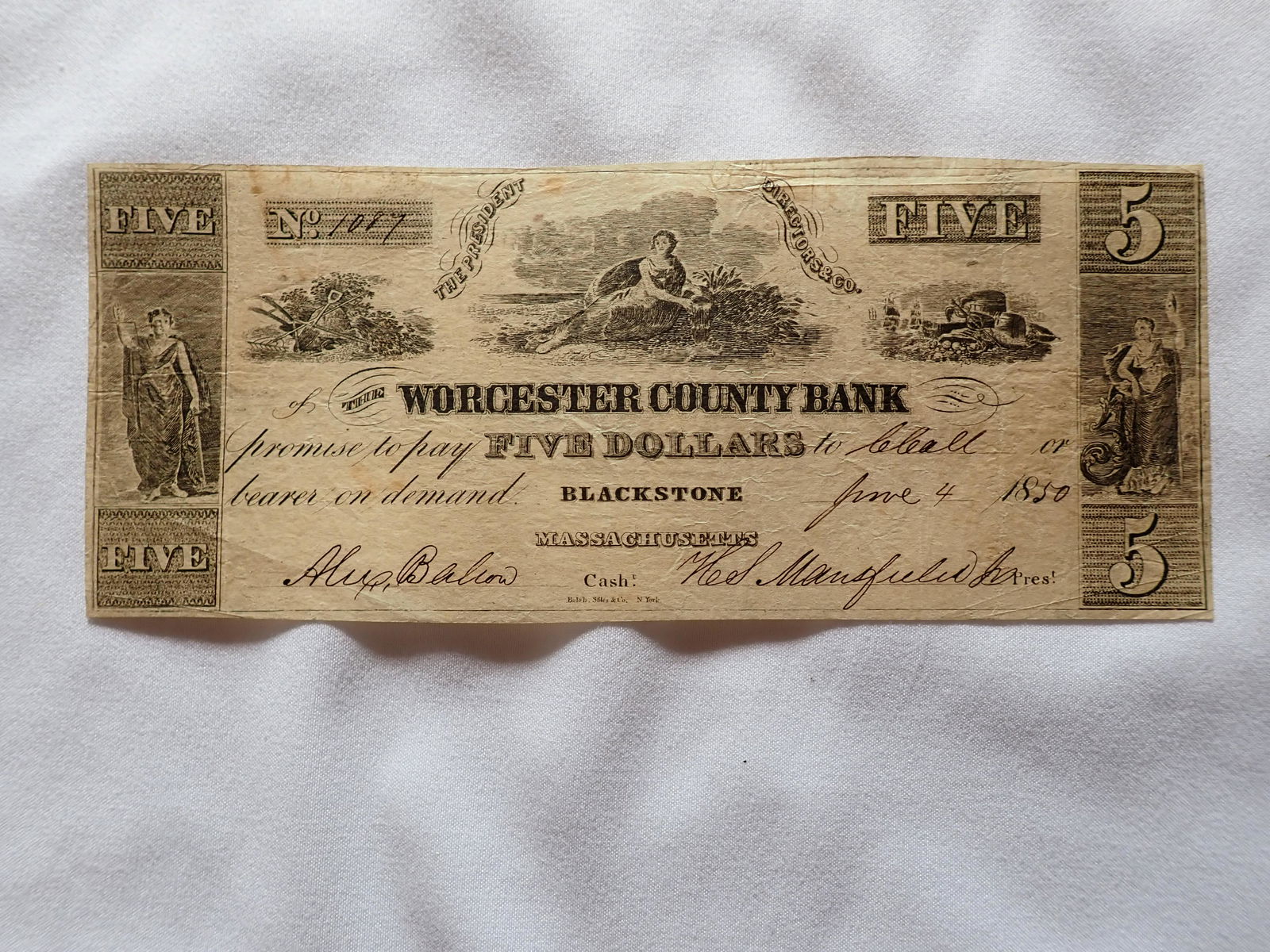 Worcester County Bank $5 Note 1850 #1087 (1 of 4)