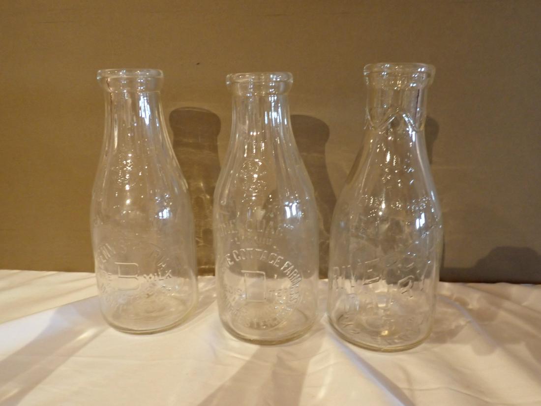 Milk Bottles: Dennis Boria, Grove Cottage Worcester Farm &: Riverside Dairy. Please see photos and come to the 2 day preview for condition.