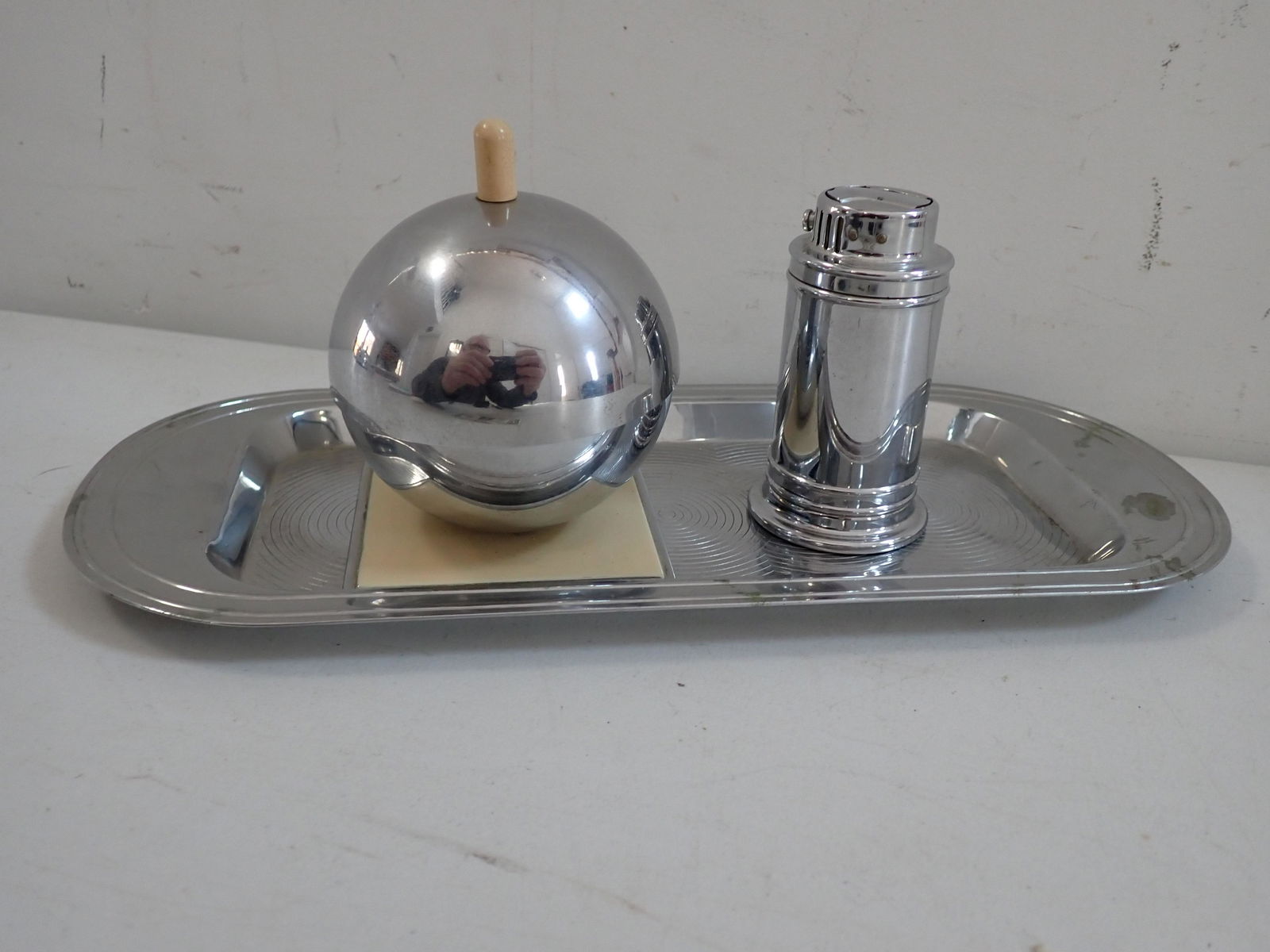 Chase Chrome Cigarette Lighter and Covered Ashtray and Tray (1 of 12)