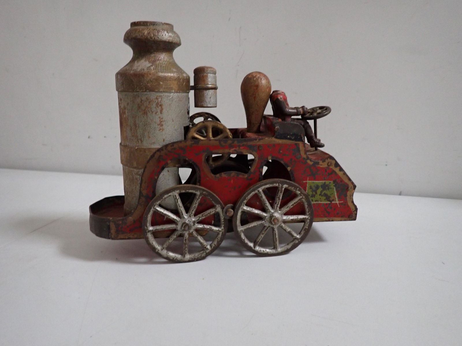 Antique Steam Fire Pumper. Tin with Cast Iron Wheels & Wood. (1 of 8)