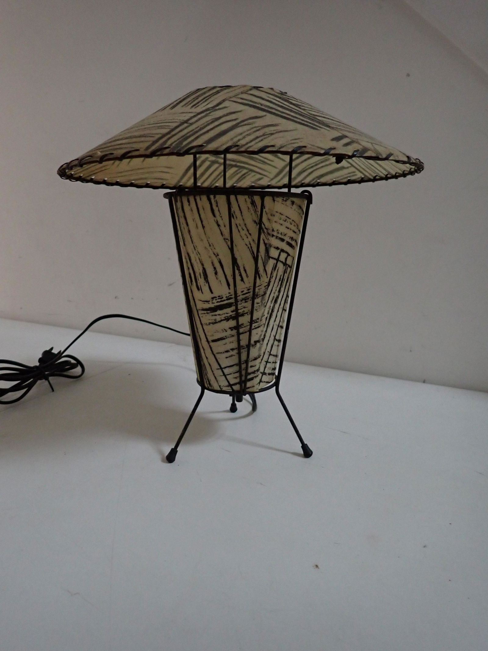 Wienberg Table Lamp, Mid Century Modern (1 of 5)