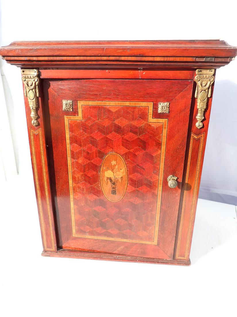 Antique Small Marble Top Inlay Stand with Marquetry Design (1 of 10)