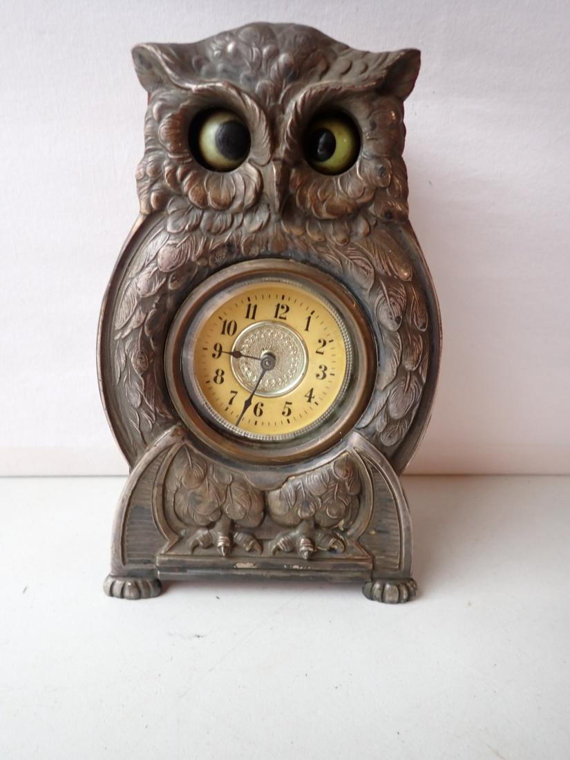Silver Plated Face and Wood Owl Desk Clock Moving Eyes (1 of 6)