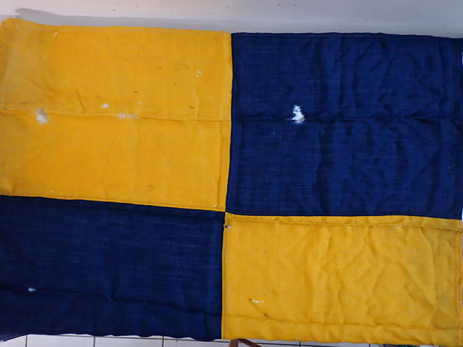 16 Ship Signal Flags (1 of 20)