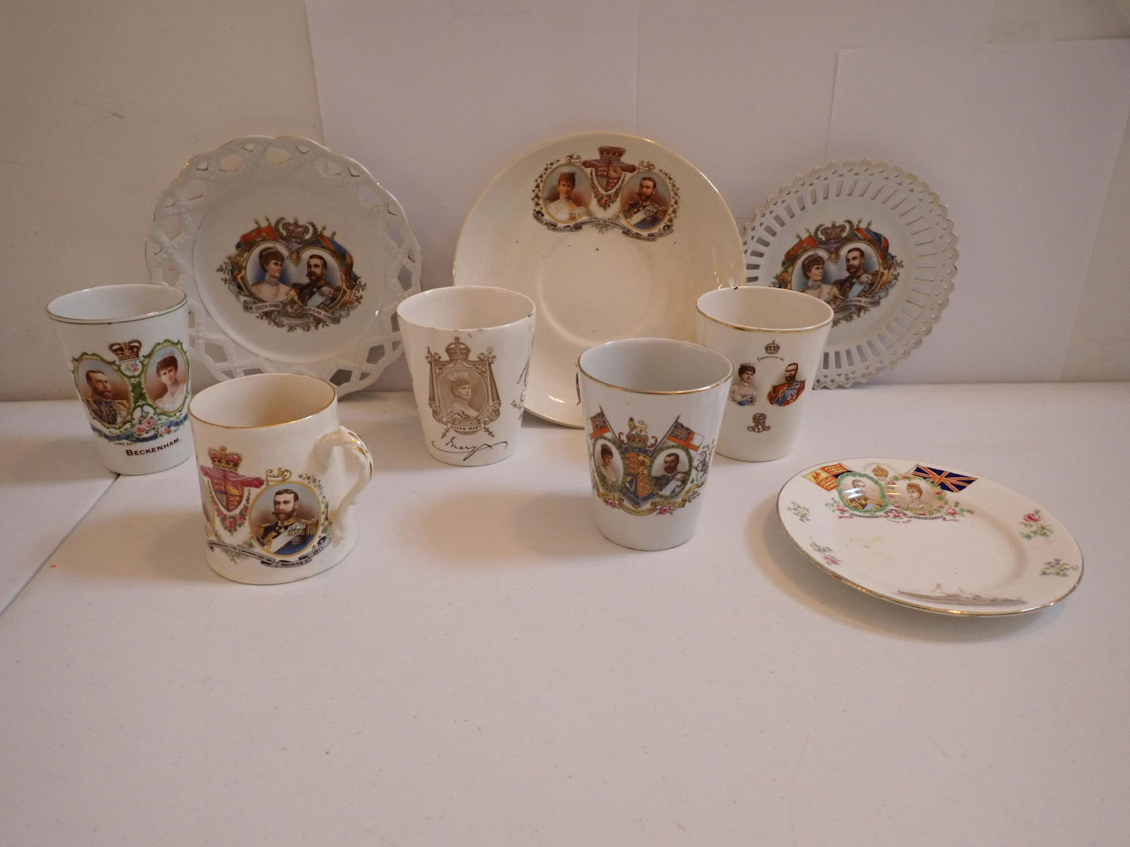 King George V & Queen Mary Coronation Souvenir Plates, etc. (1 of 17)