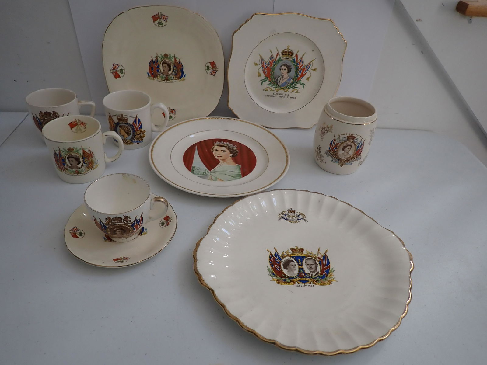 Queen Elizabeth Coronation & Other English Royalty China (1 of 20)