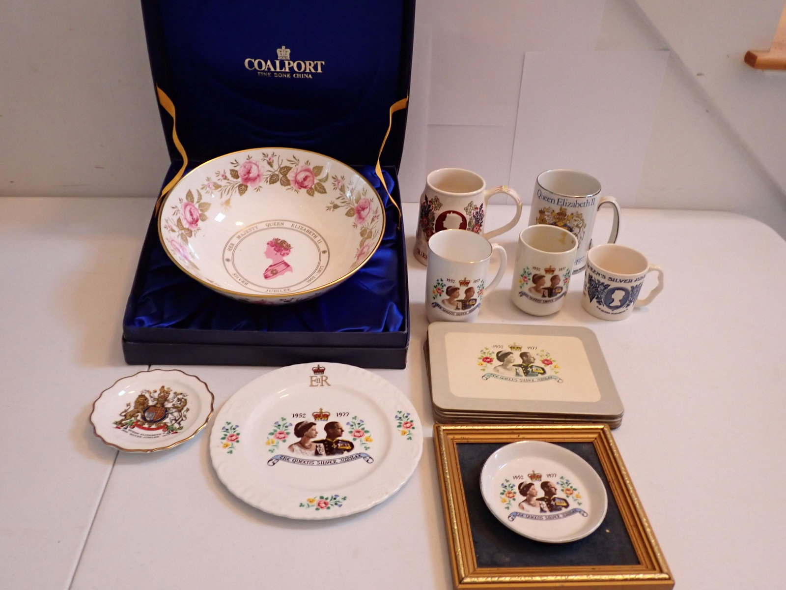 Queen Elizabeth Silver Jubilee Coalport in Box & Other China: Queen Elizabeth Silver Jubilee 1952-1977 Coalport Bowl in Box & Other China. Coalport 10" Footed Bowl in Box, 5" Wood & Sons Mug, 4 3/4" Mason's Mug, Bone China 8 1/4" Plate and 4 1/4" Mug, Masons 3" 