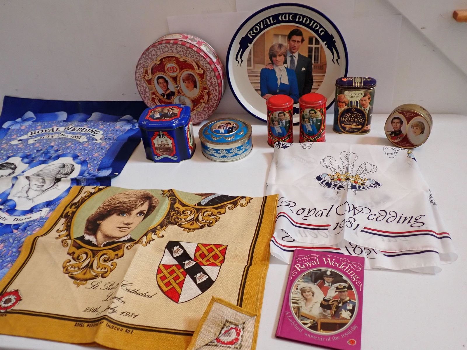 Royal Wedding Charles & Diana July 29, 1981 Tins, etc. (1 of 15)