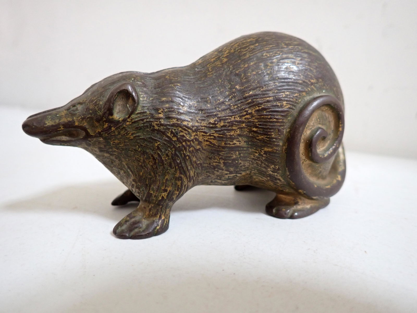 Opossum Possum Cast Iron Still Bank (1 of 9)