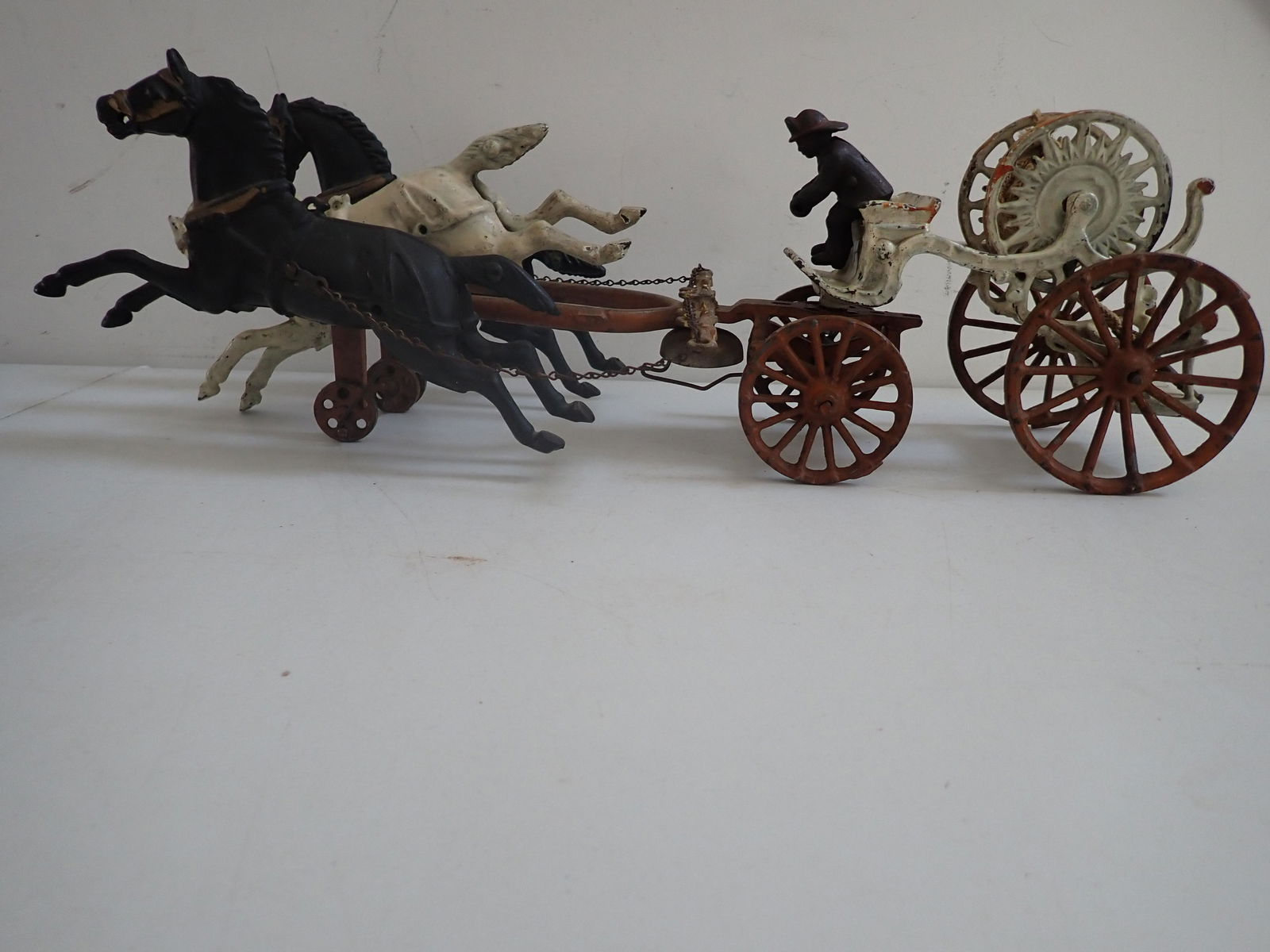 Dent Cast Iron 3 Horse Drawn Hose Truck Toy. (1 of 9)