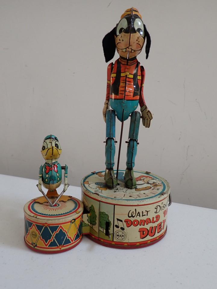 Walt Disney Donald Duck Duet with Donald & Goofy Wind Up Toy (1 of 14)