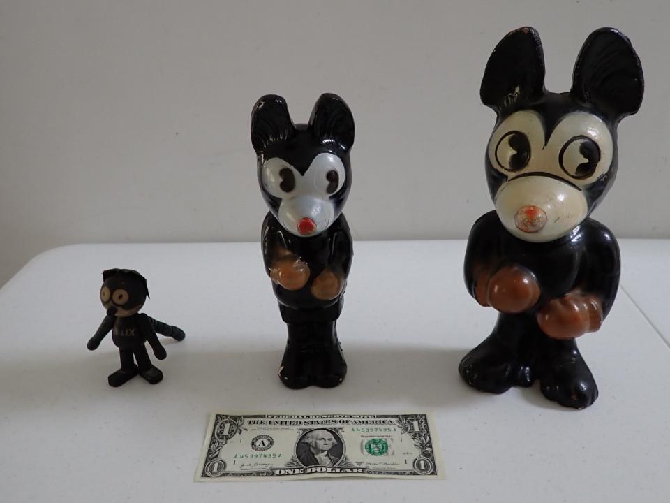 2 Felix The Cat Composition Figures and Wooden Jointed Figure (1 of 12)