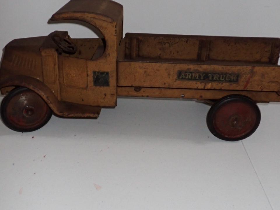 Steelcraft Mack Army Truck