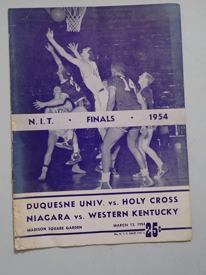 1954 N.I.T. Finals Program Signed by Holy Cross Team Members (1 of 8)