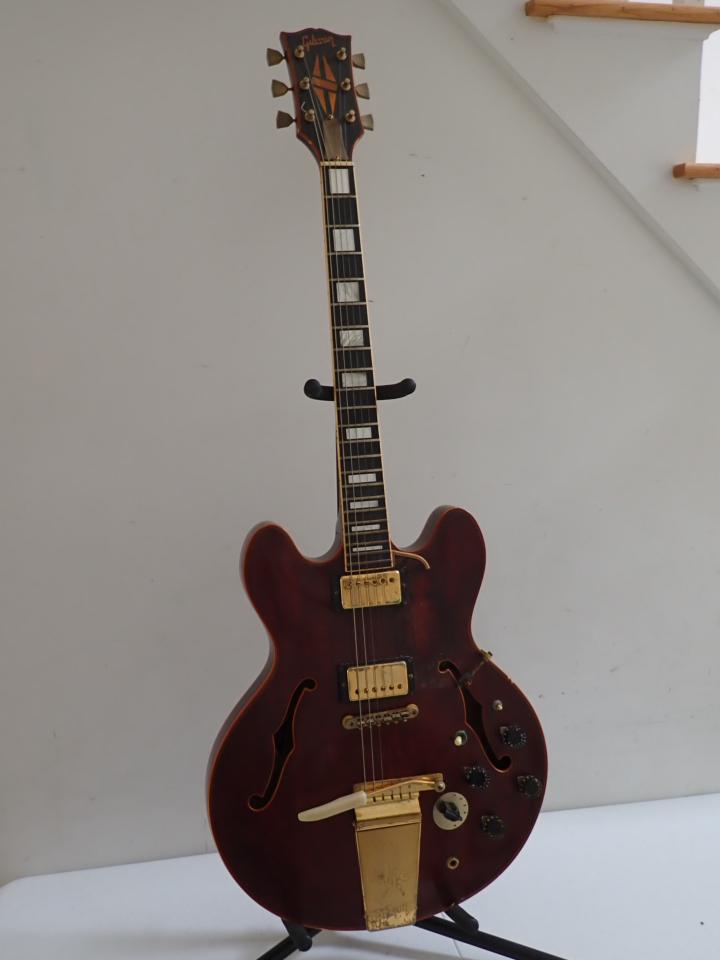 Gibson Electric Guitar Model No. ES-355TD  675119 (1 of 17)