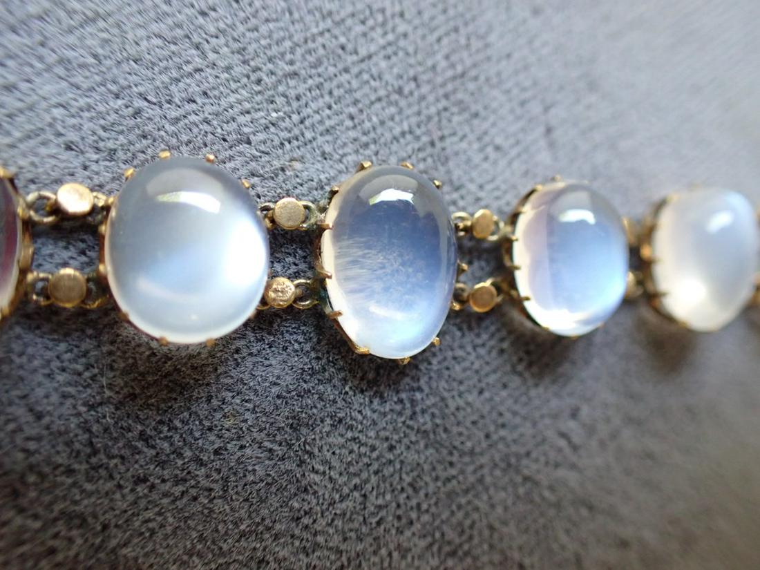 14K and Moonstone Bracelet - 9.6 grams with stones: Appr. 7 1/4"