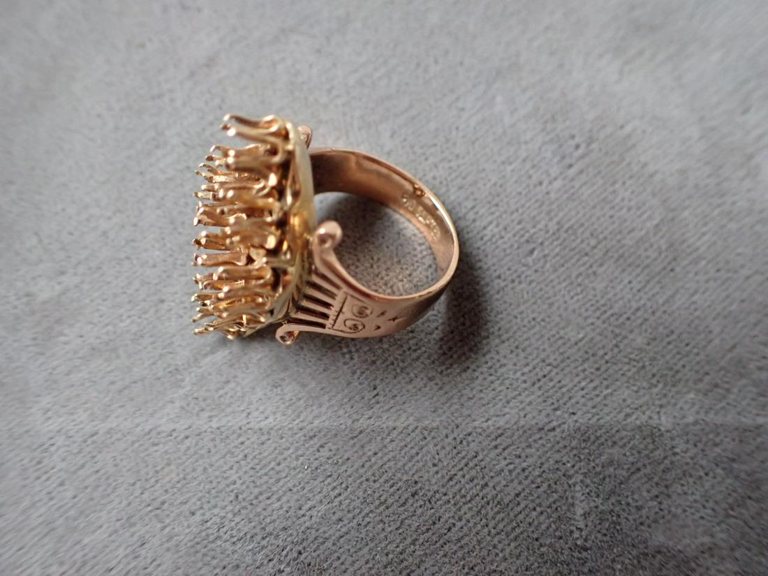 14 K Ring - Marked Pat. Sept. 88 - No stones - 7.8 grams - Size 5 1/2: Please See pictures for condition and details