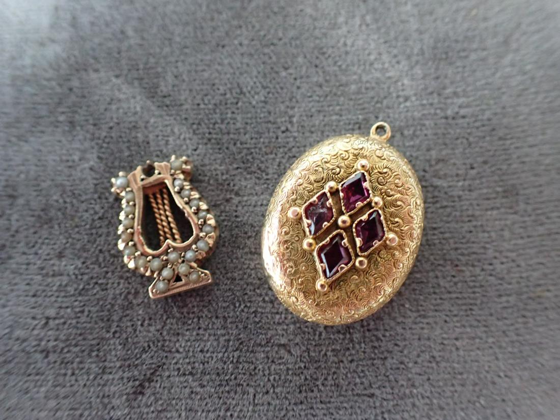 14K & Amethyst Pendant & Gold & Seed Pearl Harp - 4.9 grams: Amethyst Pendant appr. 5/8" wide - Harp is signed on bottom: Jo Ann Pittenger