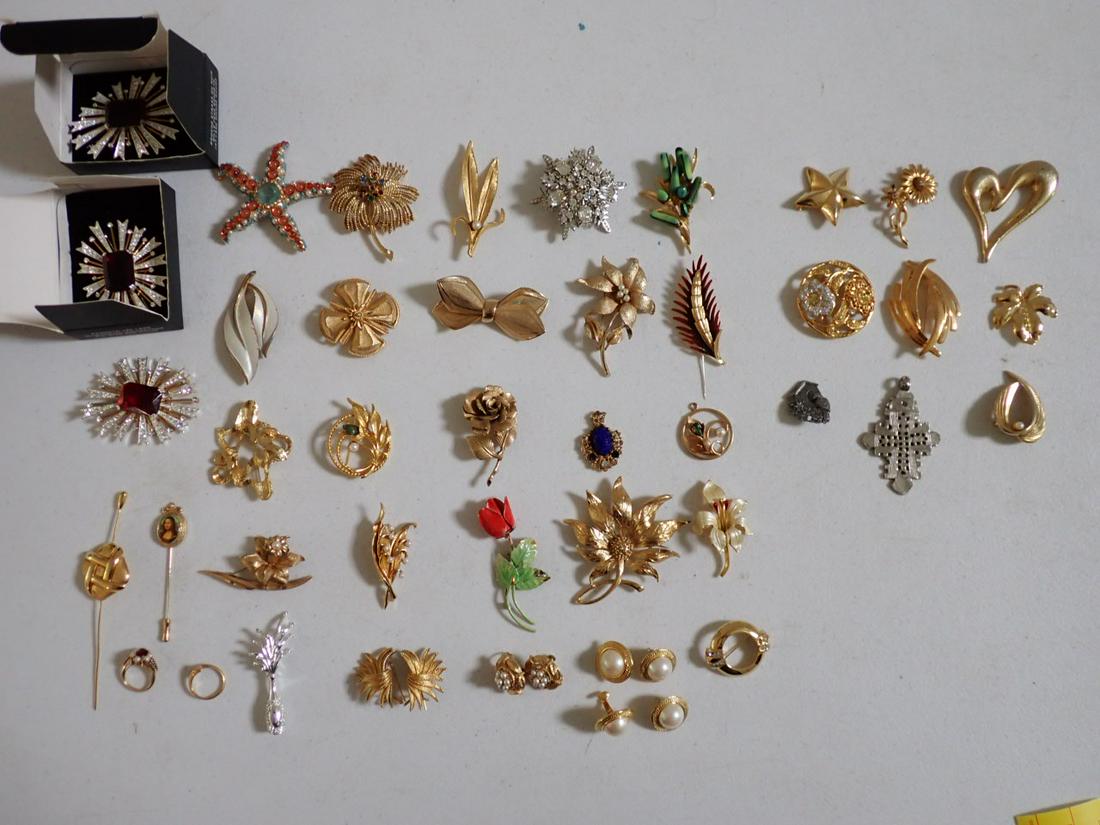 KJL, Lisner, Coro, Graziano, Lupe & Other Signed Pins: and Earrings. Signed KJL Kenneth J. Lane Starfish Brooch, KJL Pins (2 with boxes), Graziano Rhinestone Pin, Monet, B.S.K., Sarah Coventry, Lisner, CFW, ART, Austria, Boucher, Avon, Cerrito, Coro, Cals