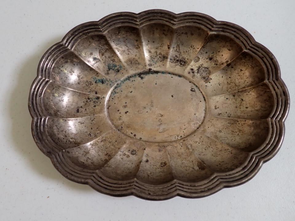 Gorham Scalloped Sterling Bowl: 13 1/2" x 10" x 2" High. 23.7 Troy ounces. Has wear and pitting