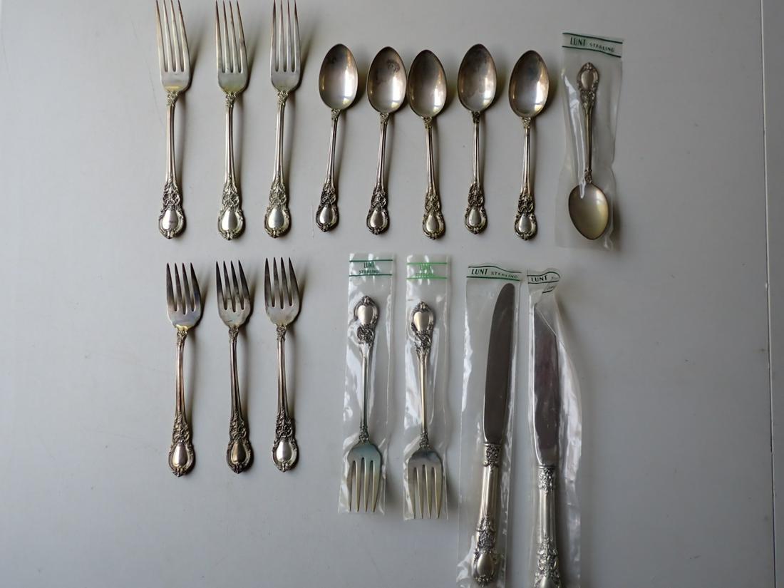 Lunt Sterling 16 Piece Flatware - Some original package: 6 Teaspoons, 2 Knives, 3 Dinner Forks, 5 Salad Forks. Appr. 15.9 troy ounces weighed without knives.