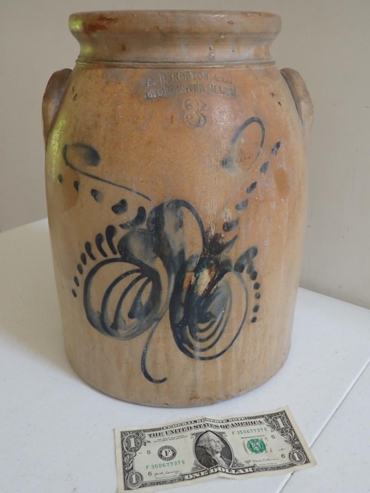 Norton Co. Worcester 3 Gallon Stoneware Crock Cobalt Design: Has drip marks & staining. 13" high - 7" diameter