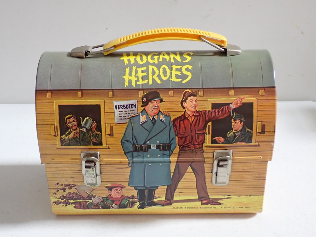 1966 Hogan's Heroes Lunchbox and Thermos by Aladdin (1 of 20)
