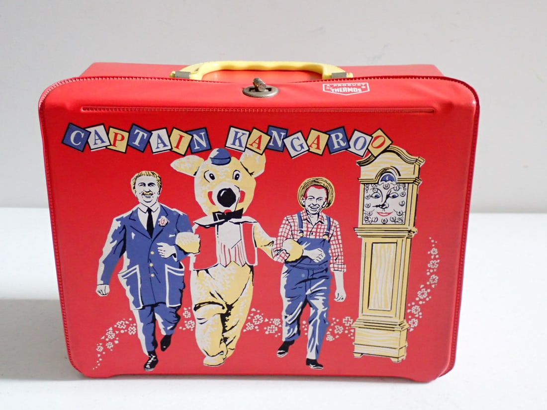 1964 Captain Kangaroo Vinyl Lunchbox with Thermos (1 of 9)