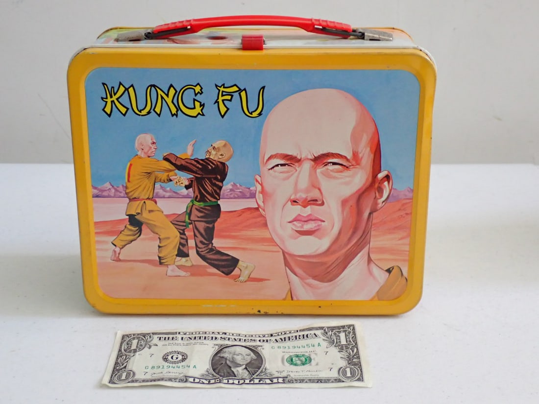 1974 Kung Fu Seeley Lunchbox and Thermos w/accessories (1 of 14)