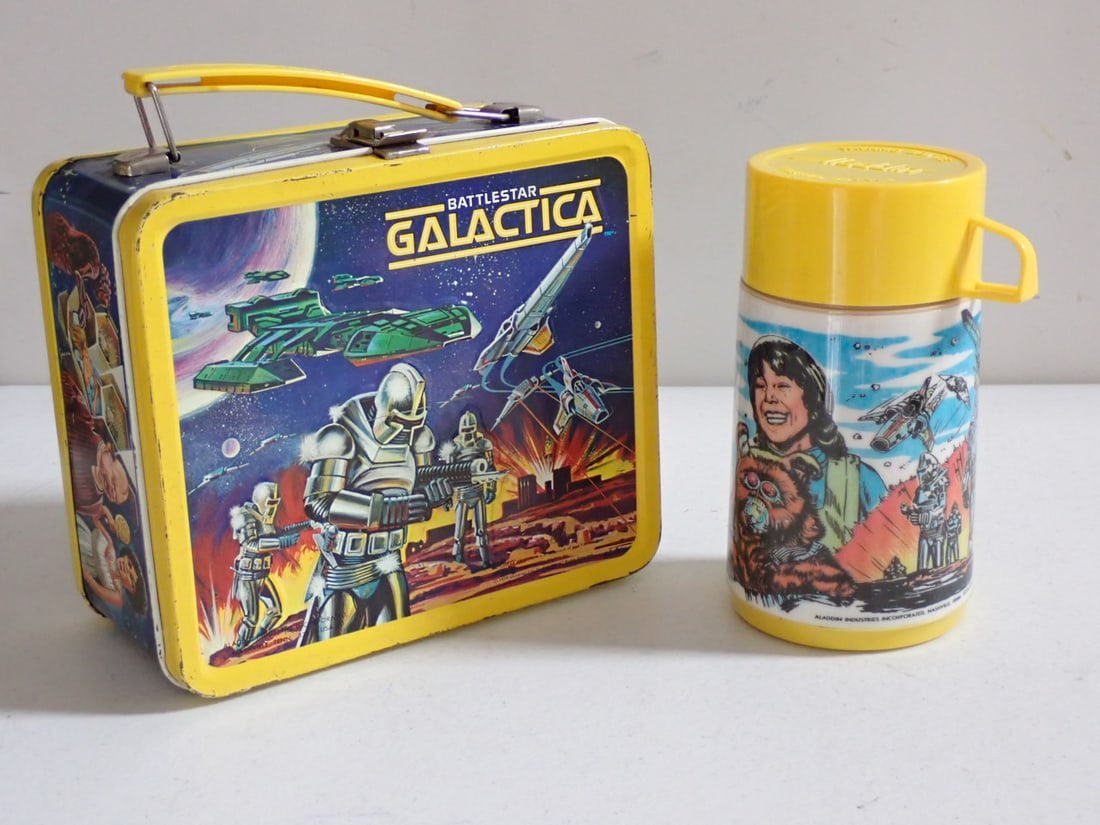 1978 Battlestar Galactica Metal Lunchbox and Thermos (1 of 16)