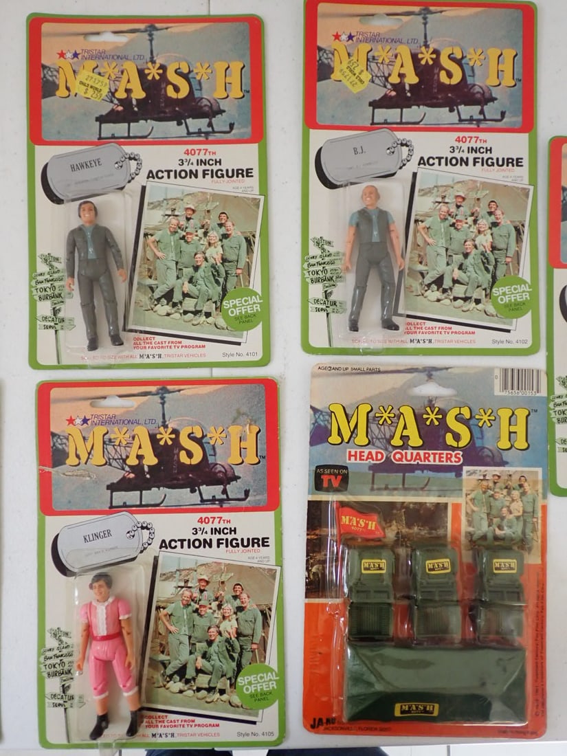 M.A.S.H. Mash 4077th 3 3/4" Action Figures Sealed in Packages (1 of 20)
