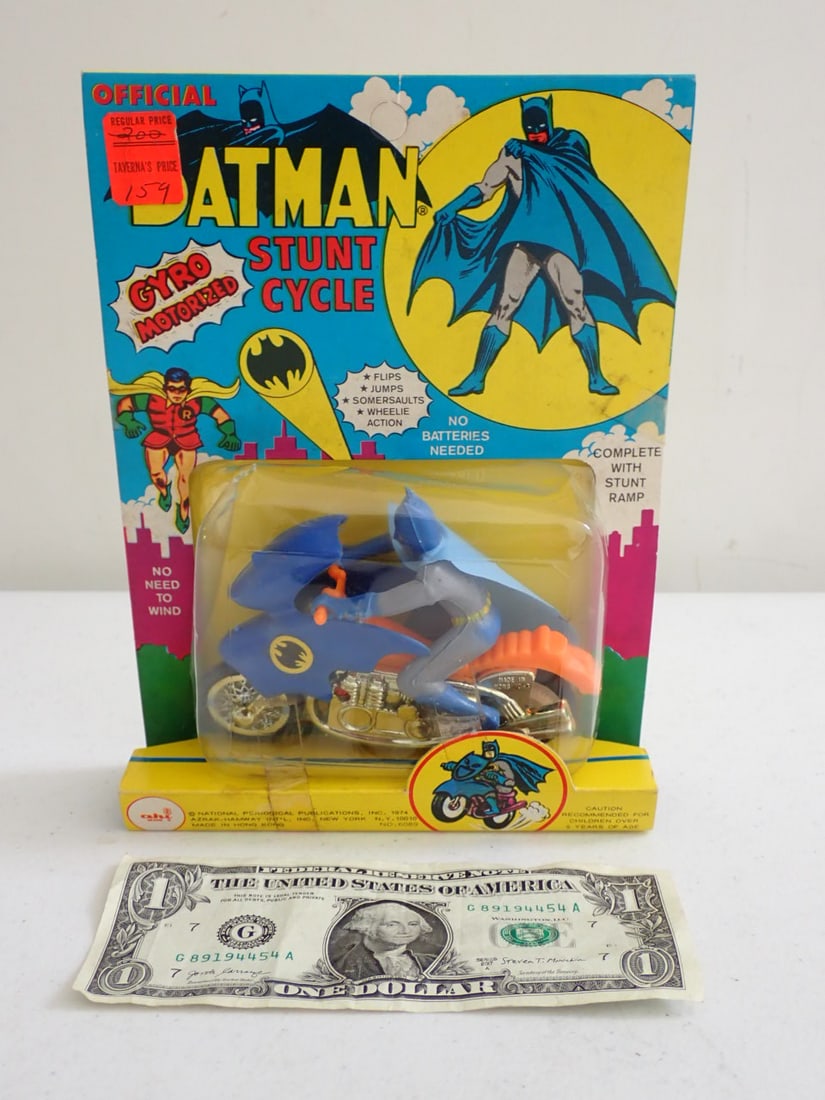 1974 Official Batman Stunt Cycle "Gyro Motorized" Unused (1 of 10)