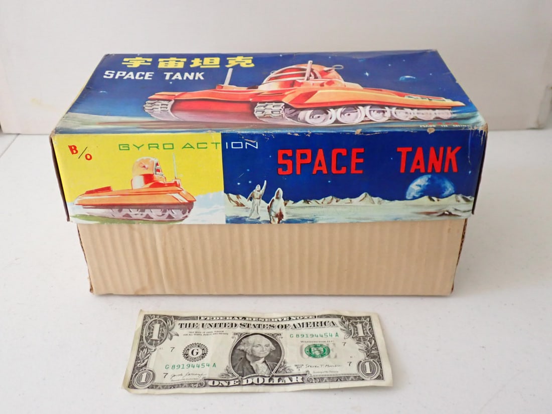 Gyro Action Tin Space Toy in Box (1 of 14)