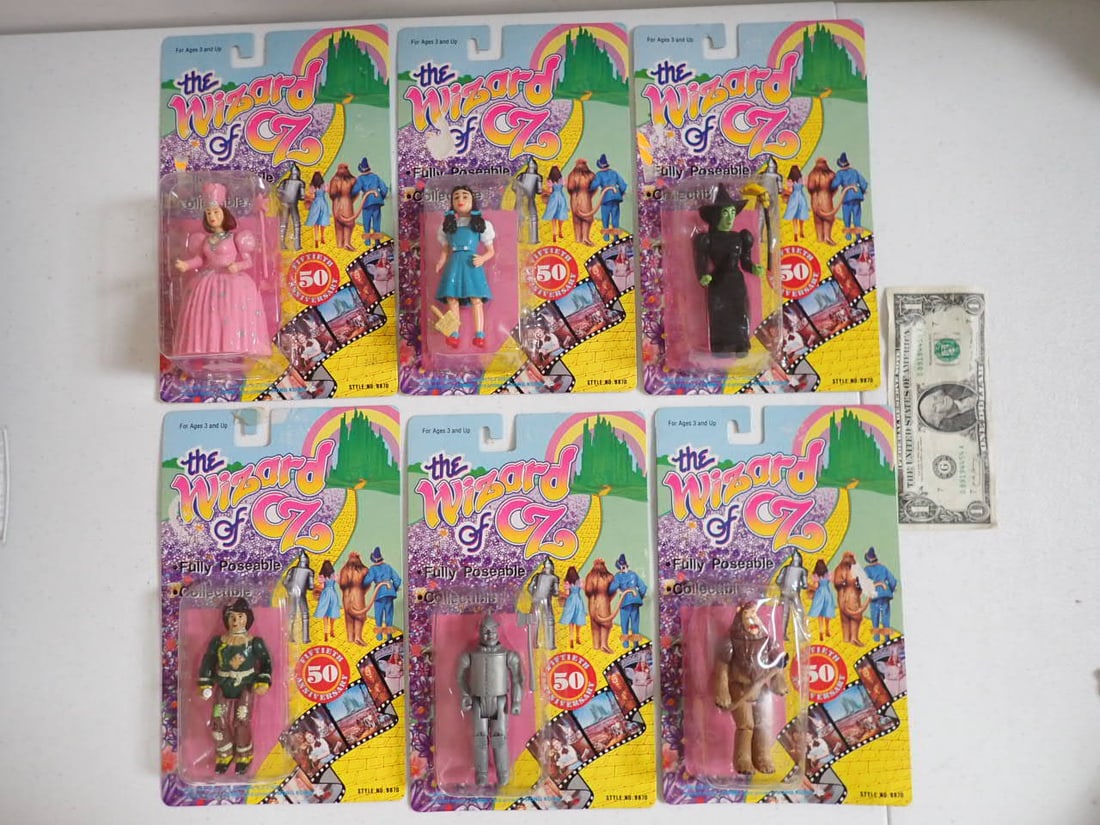 (6) Wizard of Oz 50th Anniversary 4" Figures New in Packages (1 of 12)