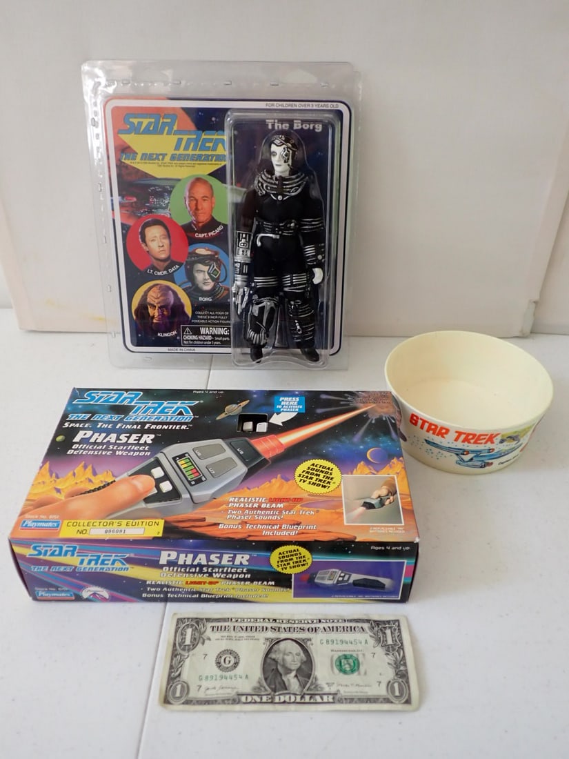 1975 Star Trek Cereal Bowl, Next Generation Phaser & Borg (1 of 16)