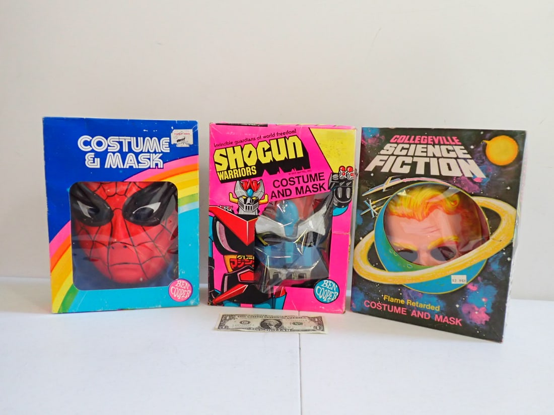 Spiderman, Shogun Warrior, Flash Gordon Halloween Costumes (1 of 14)