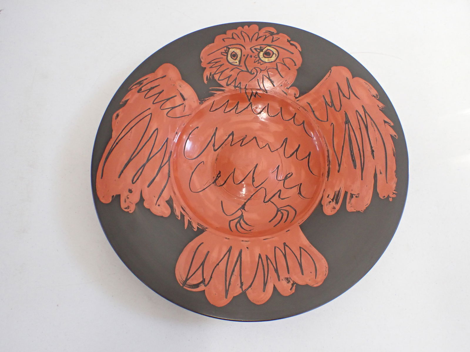 1957 Pablo Picasso Limited Edition Owl Earthenware Plate (1 of 9)
