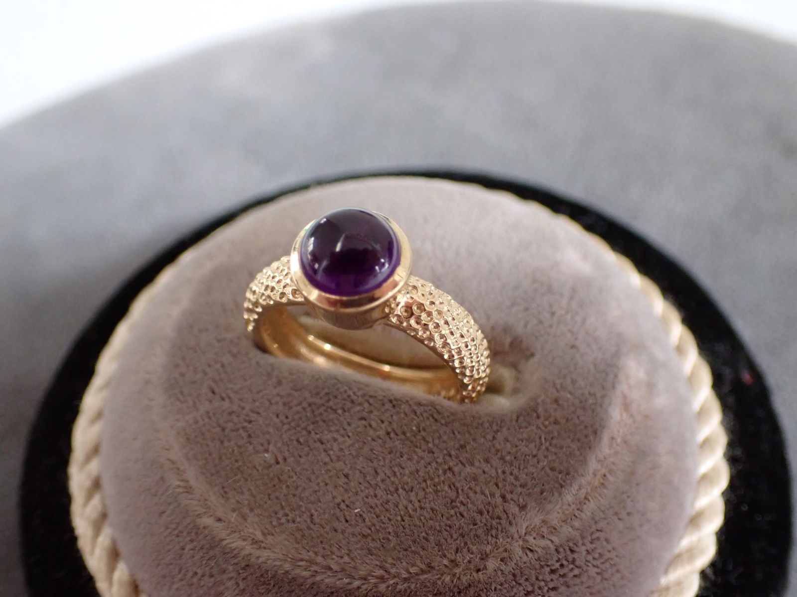 14K Gold and Amethyst Ring - Size 5 1/4 (1 of 4)