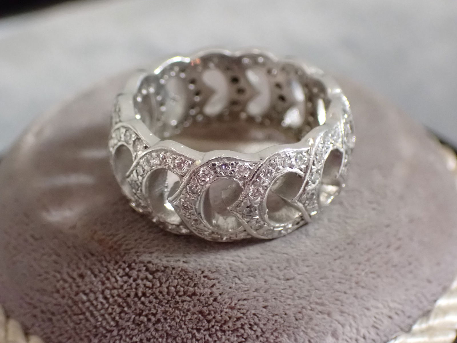 Platinum and Diamond Ring - Size 7 1/2 (1 of 3)