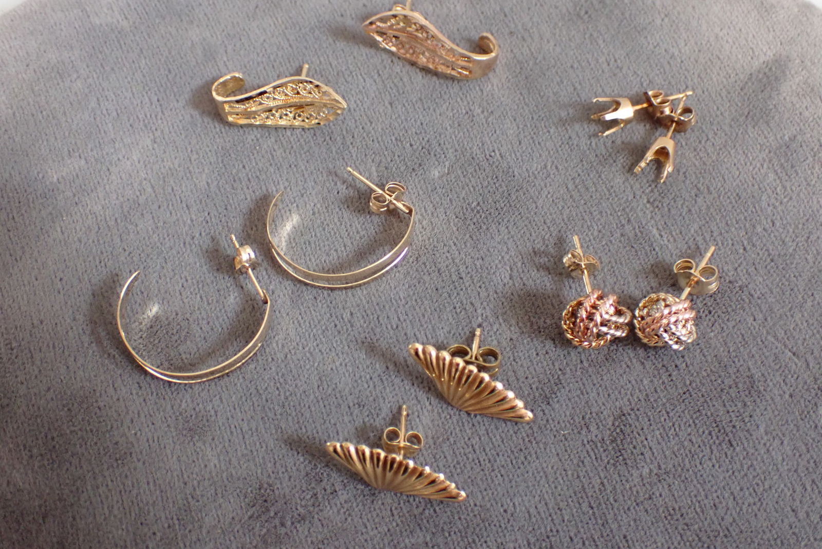 5 pairs of 14K Earrings (1 of 11)