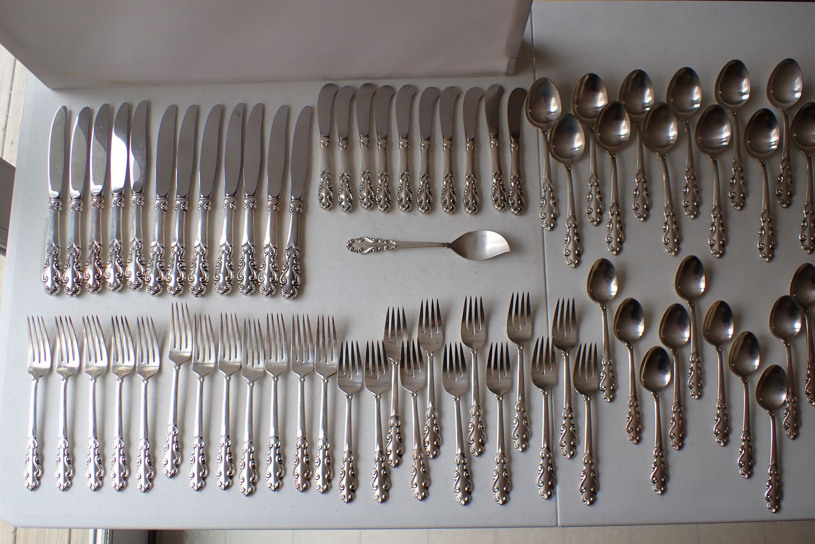 Towle Esplanade Sterling Silver Flatware Set (1 of 11)
