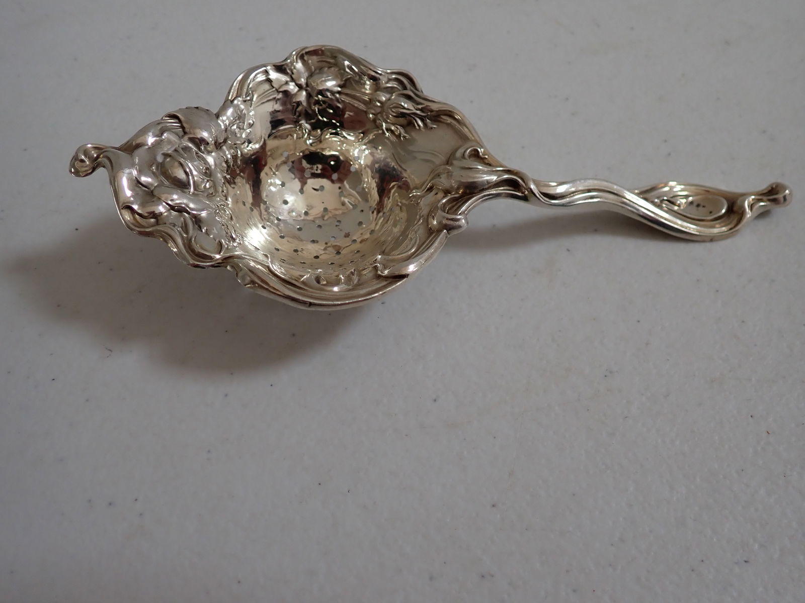 Ornate Sterling Silver Tea Strainer (1 of 4)
